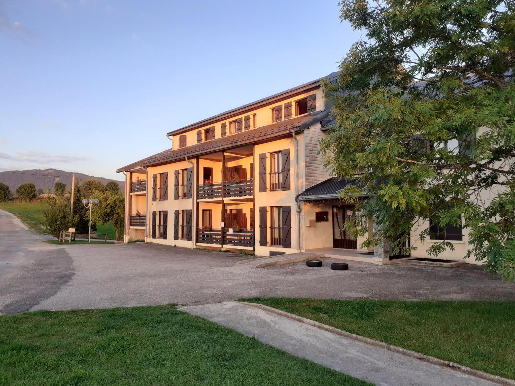 Residence Les Clarines 莱鲁斯 外观 照片